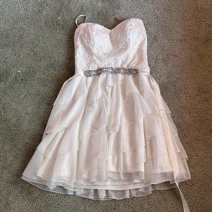dress, strapless, short, white, lace, layers, sweet heart neck line, size 5